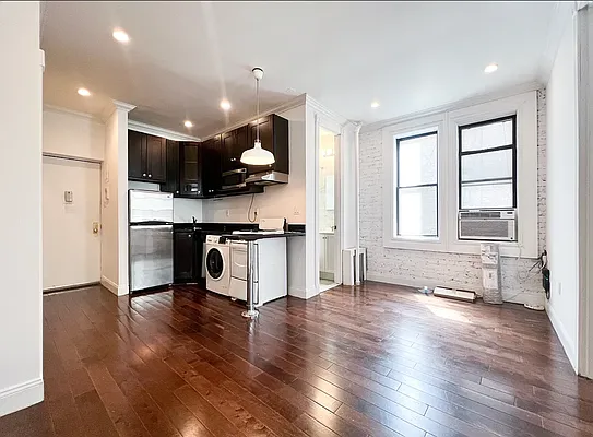 Rented by Nolita Group | media 9