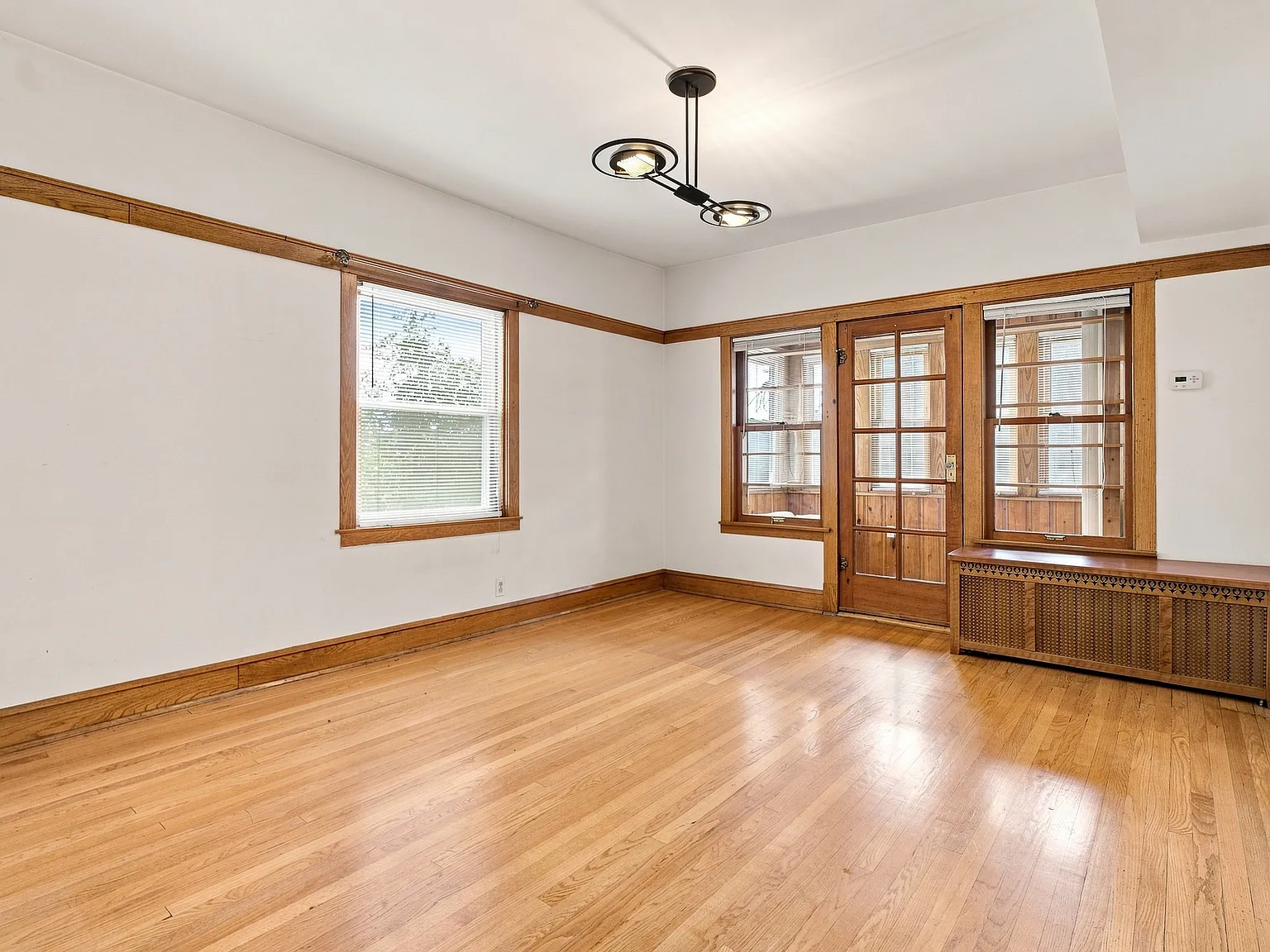 2 bed, 1025 sqft, $1,800 — Photo 4