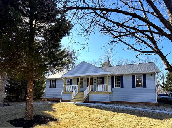 12926 Couples Pl, Waldorf, MD 20601