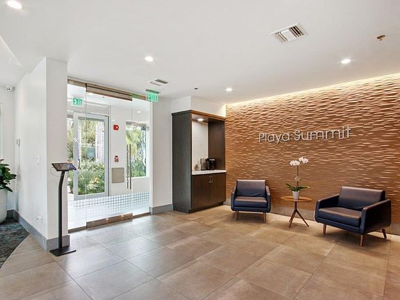 Leasing Office