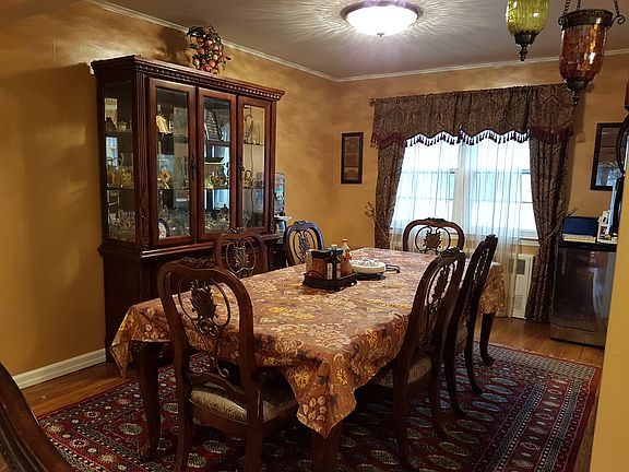 3rd image of 248 Mulberry Ln