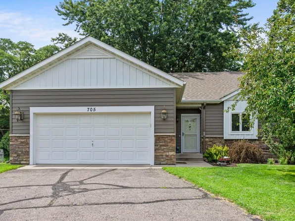 705 Watab Ct, Sartell, MN 56377
