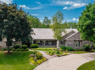 4210 Cherry Stone Cir, Brookfield, WI 53005