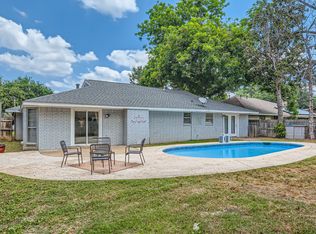 1308 Ashbury Dr, Arlington, TX 76015