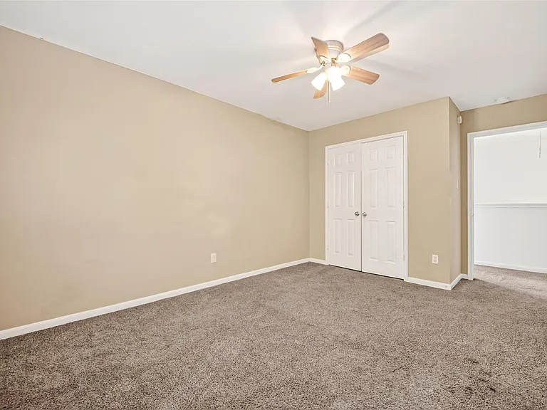 15515 Waldron Cir #B — Photo 27