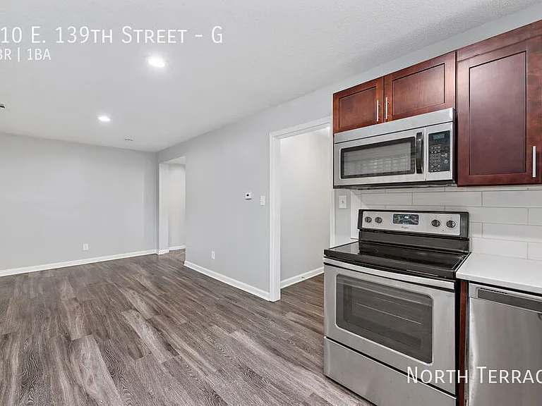 710 E 139th St #G — Photo 3