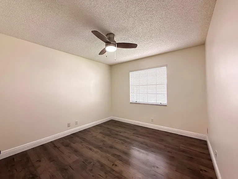 11042 Topeka Pl — Photo 24