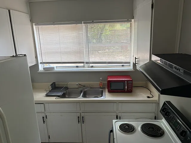 814 Crawford Ave #A — Photo 4