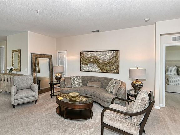 5th image of 1263 Burgos Dr #301