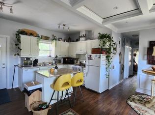 109 Euclid St, Whitby, ON L1N5B1