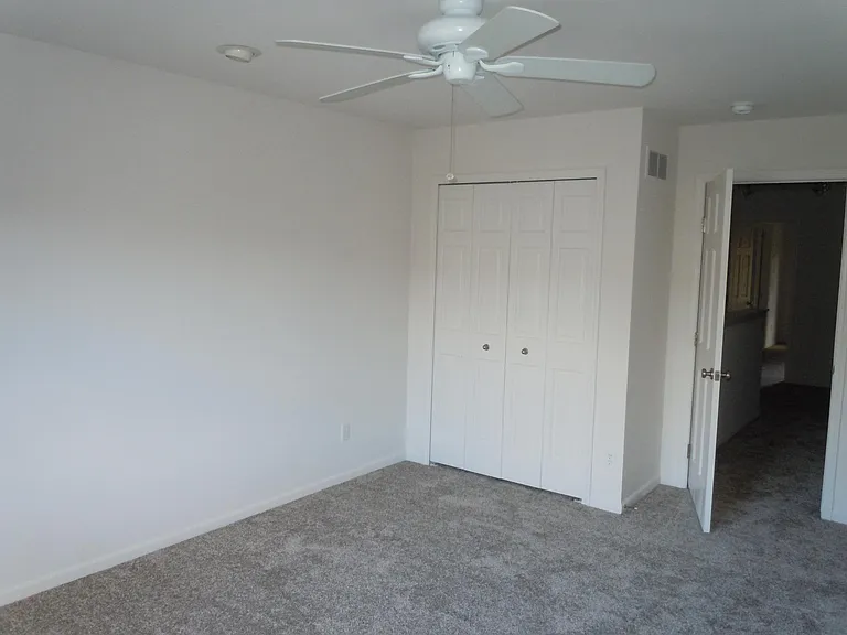 312 James Cir — Photo 8