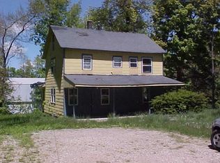 7877 Forest Beach Rd, Watervliet, MI 49098