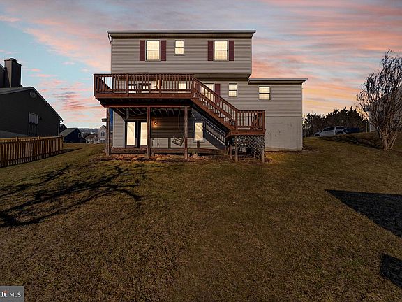 4th image of 109 Redhaven Ct