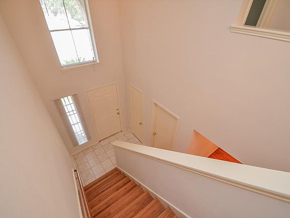 3rd image of 8138 Golf Green Cir