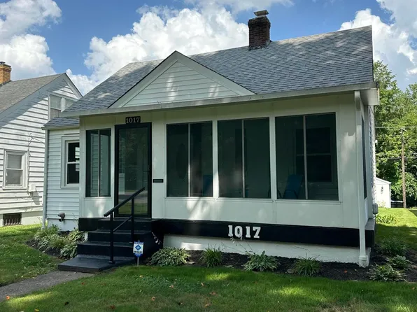 1017 Southwestern Pkwy, Louisville, KY 40211