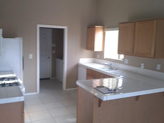 5th image of 12585 Avenida Alta Loma