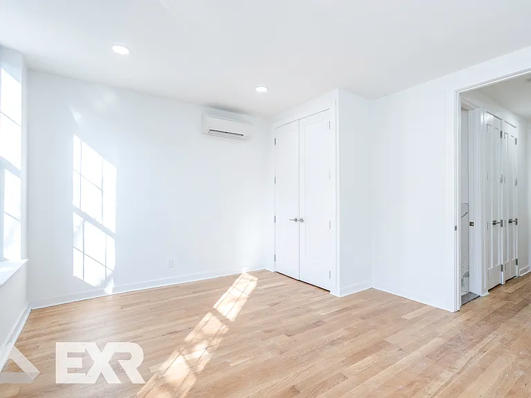 354A Quincy St #1A — Photo 8