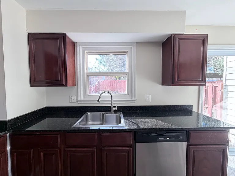 4054 Hanson Oaks Dr — Photo 6