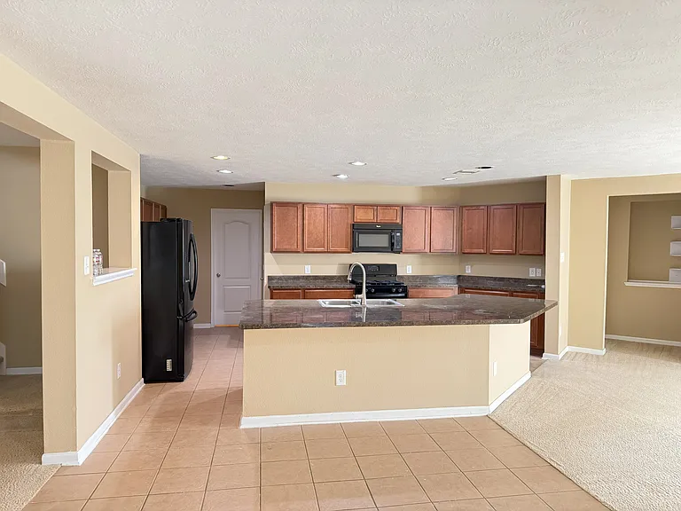 2914 Acorn Oaks Dr — Photo 9