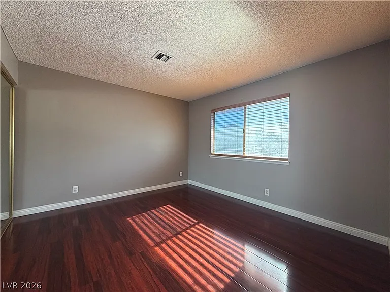 6207 Meadow Brook Ln — Photo 12