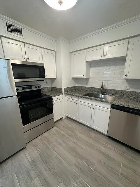 6505 Winfield Blvd #B-29