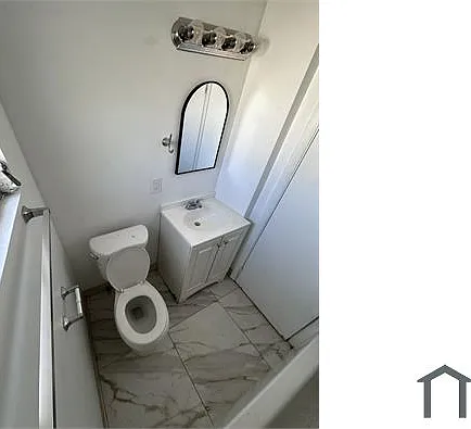 1029 Adams St #1 — Photo 11