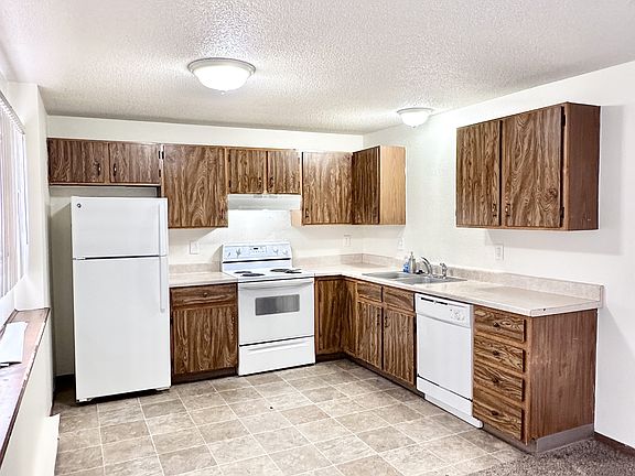 4th image of 1149 E 5th St
