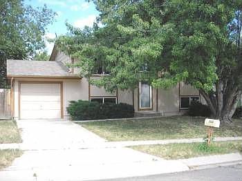 1st image of 2135 Fernwood Dr