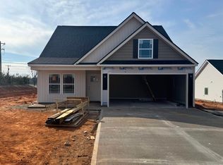 101 Crooked Tree Dr, Gaffney, SC 29341