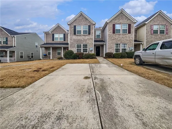 6247 Ellenwood Dr, Rex, GA 30273