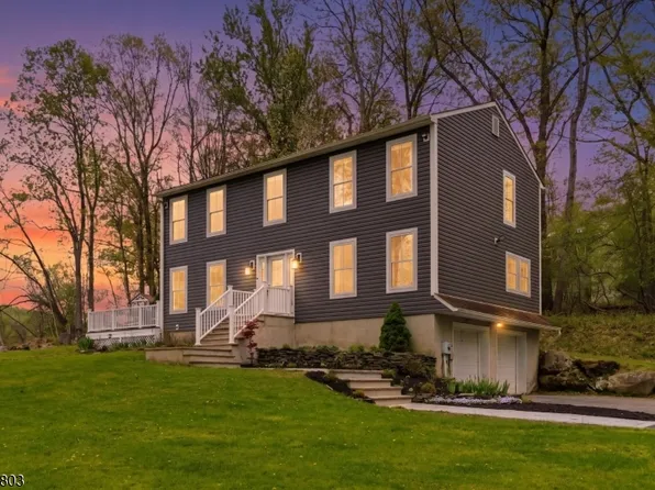 8 Danielle Dr, Liberty Twp., NJ 07838