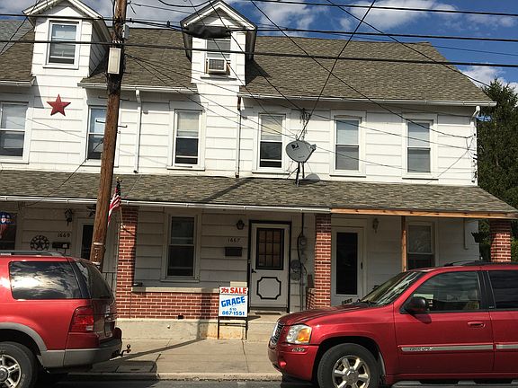 2nd image of 1667 Newport Ave