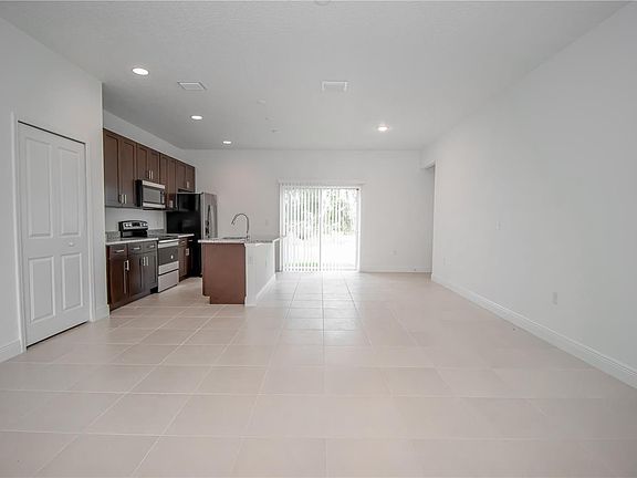 5th image of 493 Marion Oaks Blvd