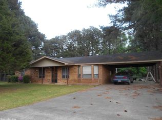 207 Lowery Ln, Jacksonville, AR 72076