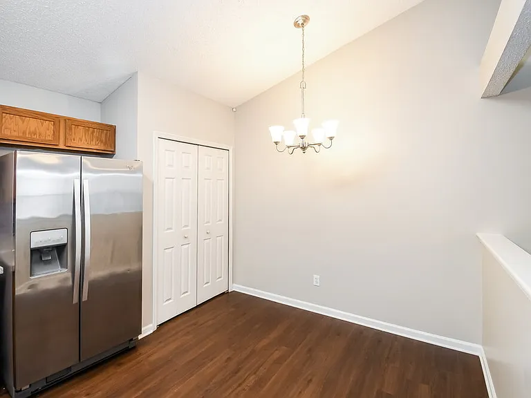2041 Hunters Trace Cir — Photo 5