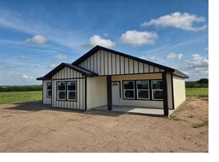 104 Starrview Dr, Rio Grande City, TX 78582