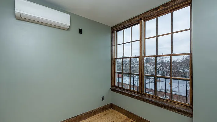 Rented by Nooklyn NYC LLC | media 4