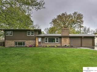 4624 Manchester Dr, Omaha, NE 68152