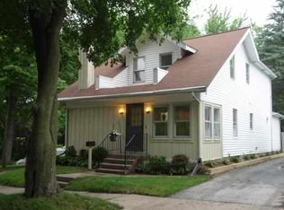 2307 18th Ave, Moline, IL 61265