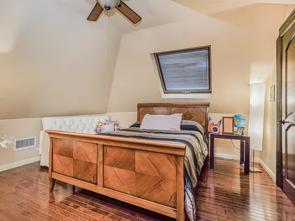 14 Walnut Place image 45 of 47