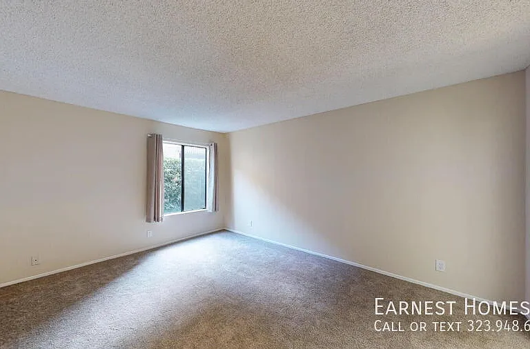 15215 Magnolia Blvd #110 — Photo 8