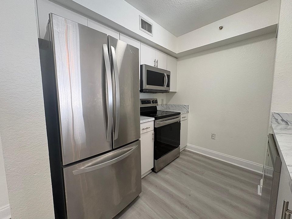 1st image of 15420 SW 284th St