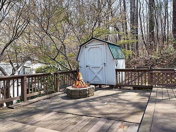 4th image of 268 Choestoe Valley Cir