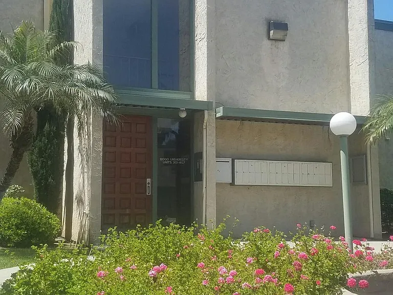 8000 University Ave #402 — Photo 6