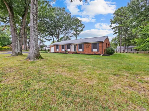 201 Smithfield Blvd, Smithfield, VA 23430