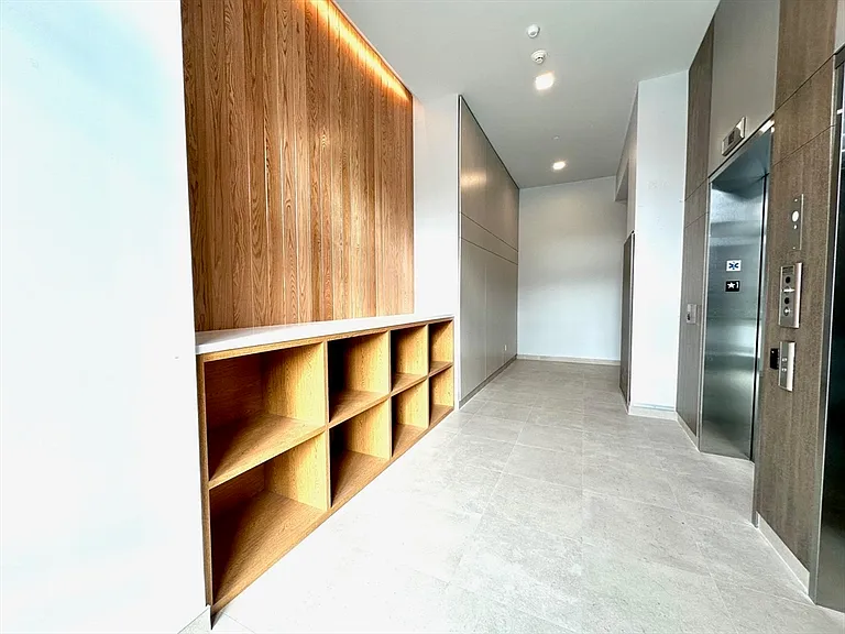 45 W Central St #313 — Photo 15