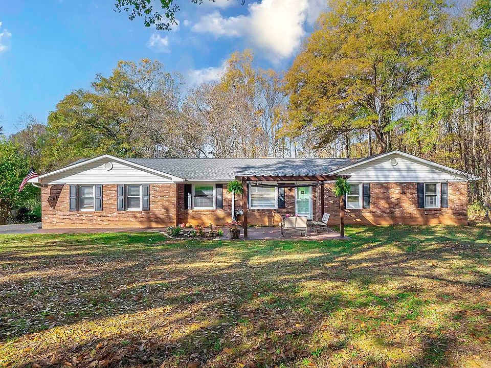 109 Sun Valley Dr Boiling Springs SC 29316 Zillow