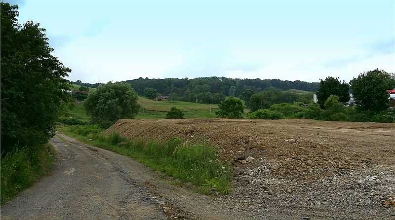 2nd image of Lutz Road