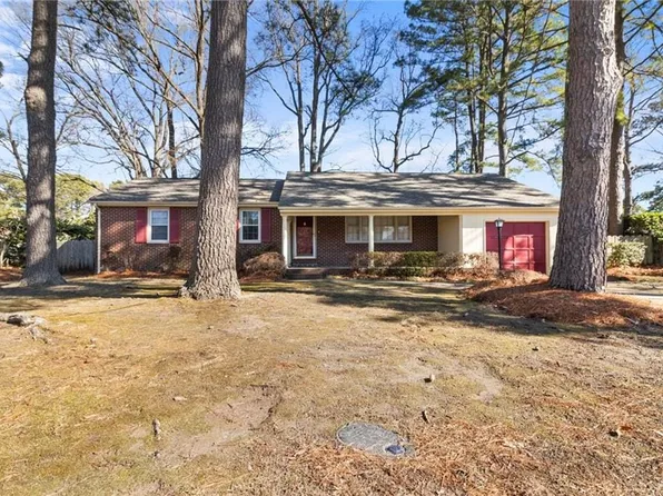 4009 Forresthills Dr, Portsmouth, VA 23703