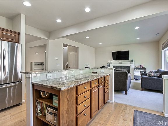 5th image of 6273 40th Street Ct E